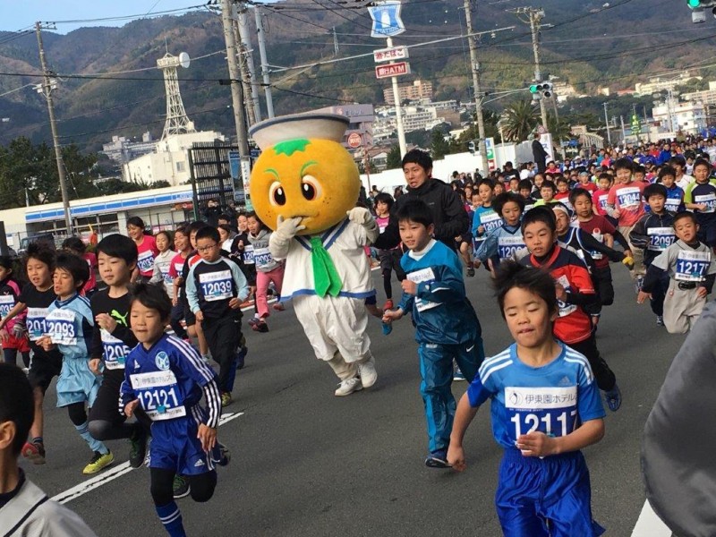 ミカリンと小学生