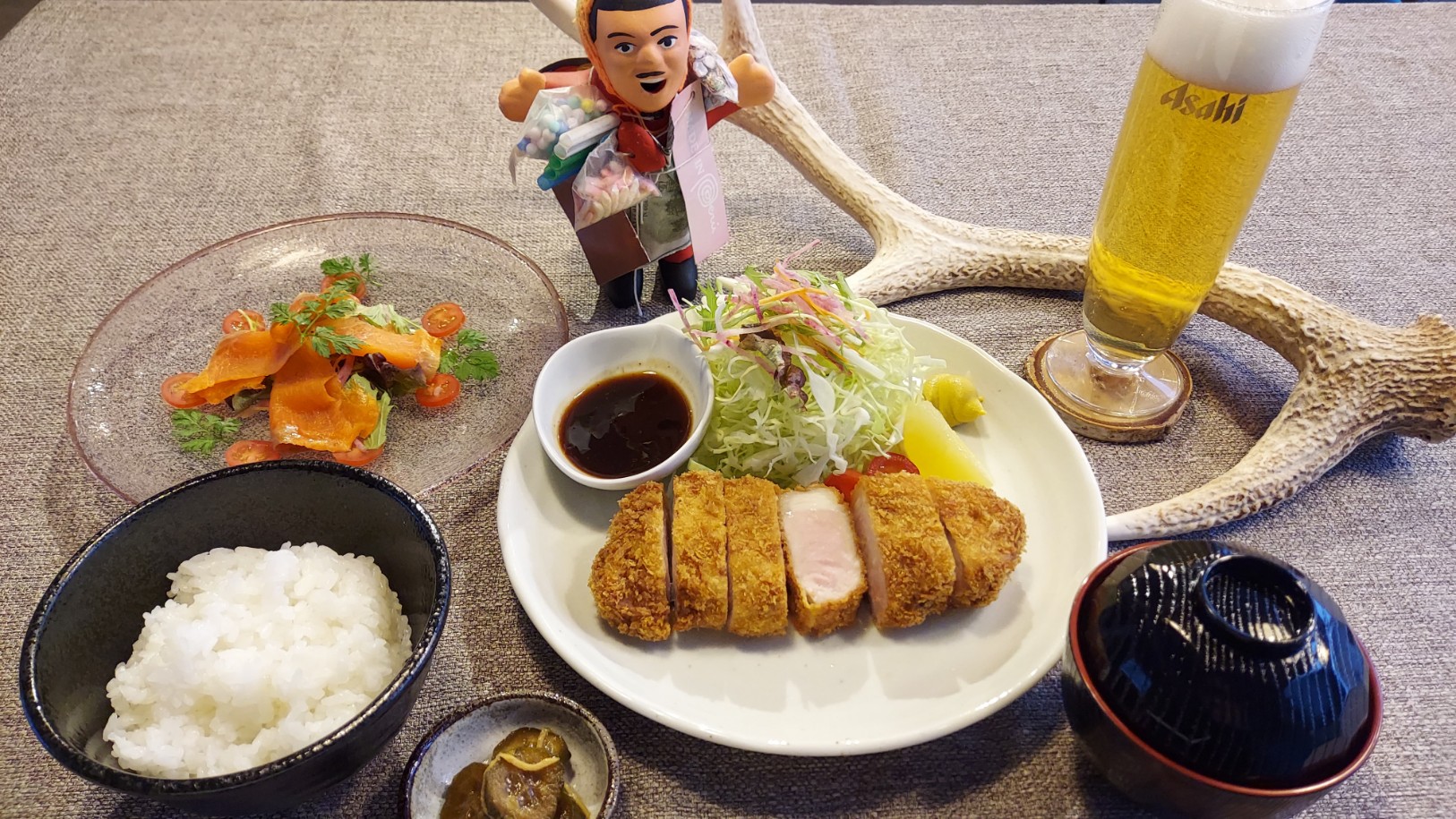 厚切り！越後もち豚ロース　とんかつ定食