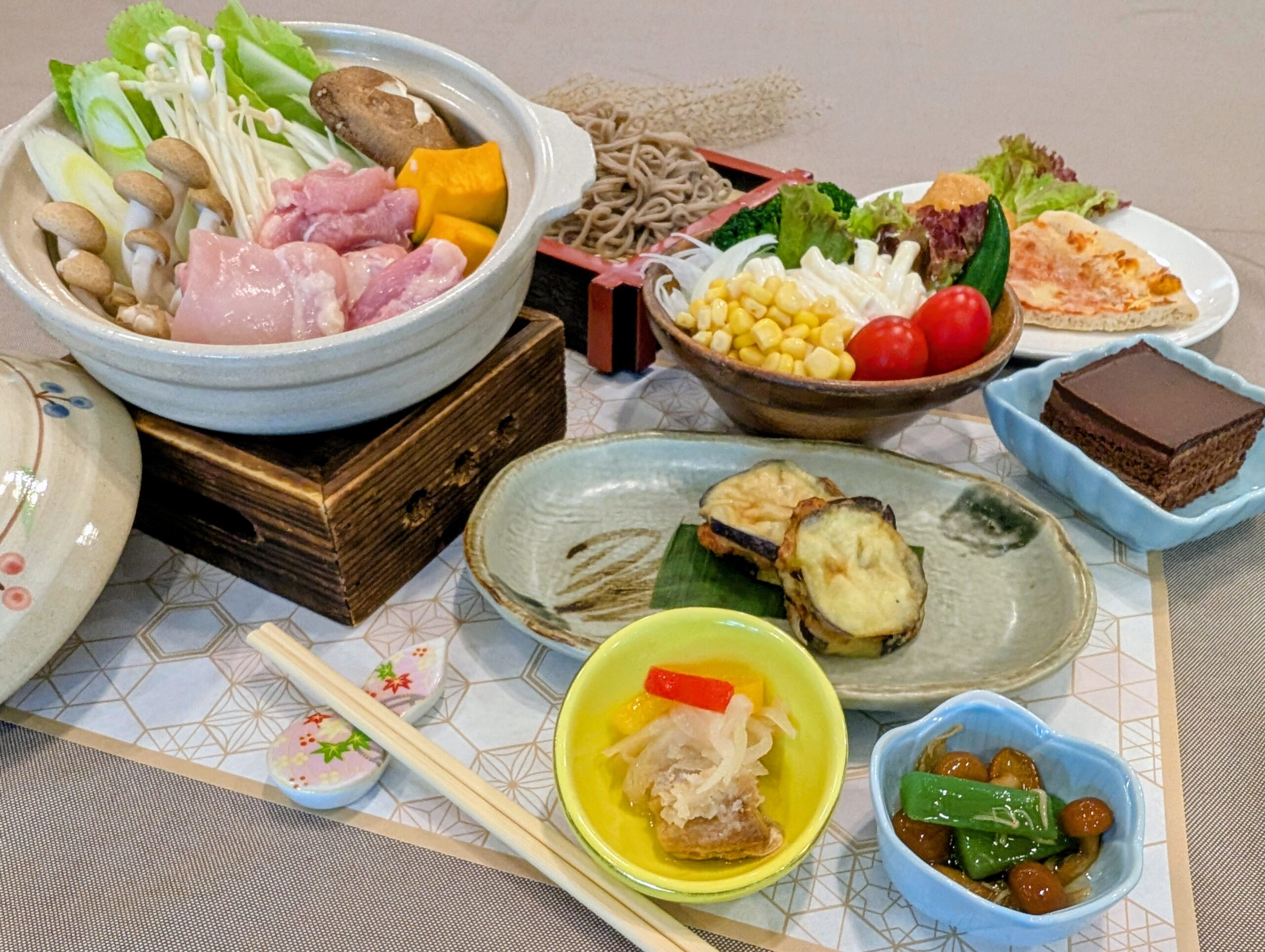 ・福味鶏の信州みそ鍋御膳　サラダビュッフェセット