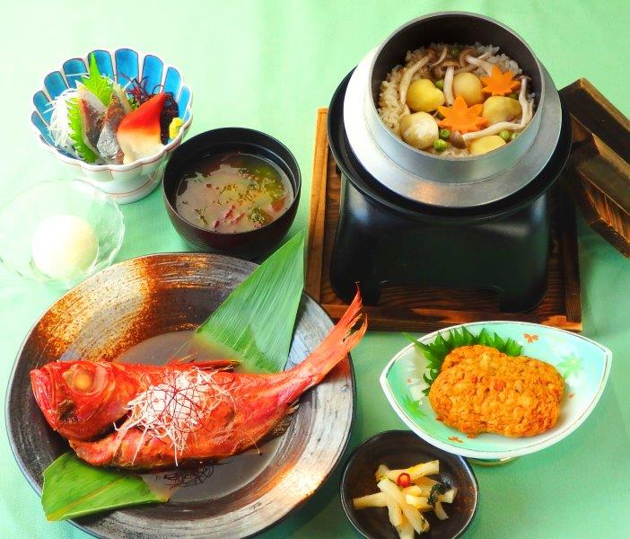 味彩　(あじさい）　※12月19日までの秋メニュー